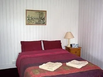 **** Hotel Top Cottage @ Maleny Australia